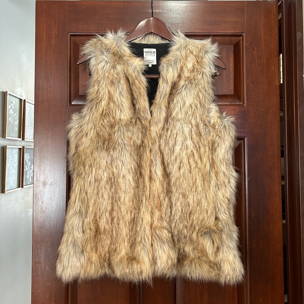 Zara Faux Fur Long Hair Vest Boho Festival -size M?